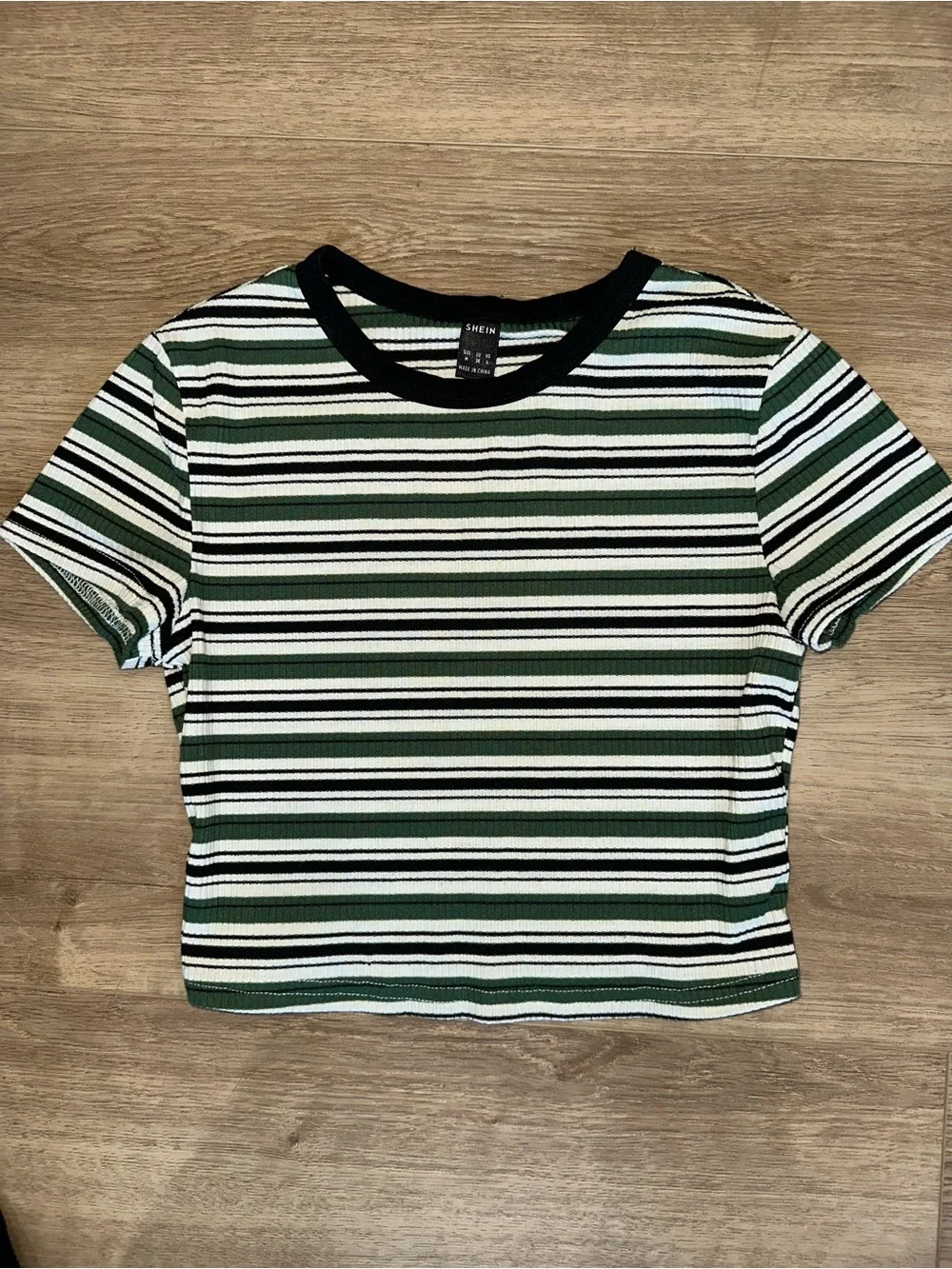SHEIN Green, Black & White Striped Ribbed Crop Tee